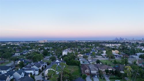 1520 Whispering Pines Dr, Houston, TX, 77055-5120 | Card Image