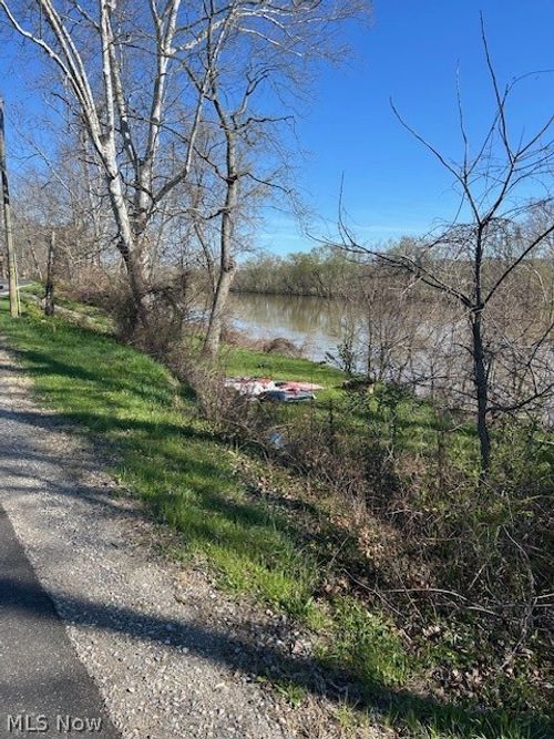 0 Old River Rd, Philo, OH, 43771 | Card Image