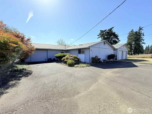 1515 W Waldrip St, Elma, WA, 98541-9368 | Card Image