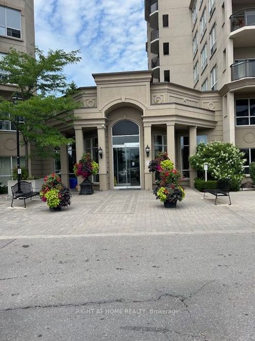 403-2 Maison Parc Crt, Thornhill, ON, L4J9K4 | Card Image