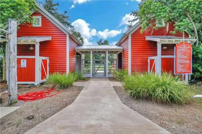 24 Carrier Blf, House other with 5 bedrooms, 5 bathrooms and null parking in Bluffton SC | Image 82