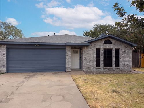 713 Buddy L Dr, Fort Worth, TX, 76108-4553 | Card Image