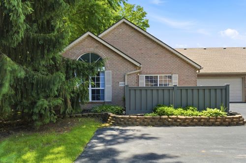 17-6069 Blendon Chase Dr, Westerville, OH, 43081-8663 | Card Image