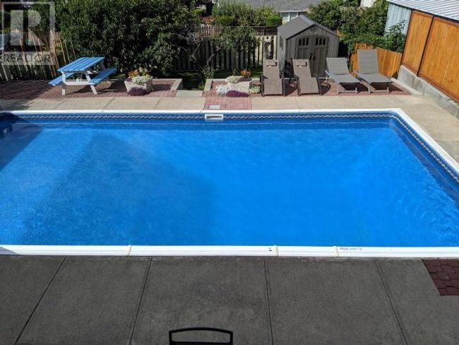 492 Grandview Terr, House other with 3 bedrooms, 3 bathrooms and 3 parking in Kamloops BC | Image 18