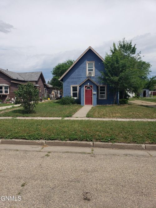 809 9th Ave Se, Jamestown, ND, 58401-4846 | Card Image