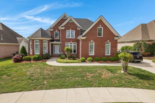 1090 Norfolk Green Cir, Chattanooga, TN, 37421-8217 | Card Image