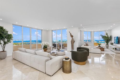 3901-808 Brickell Key Dr, Miami, FL, 33131-2651 | Card Image