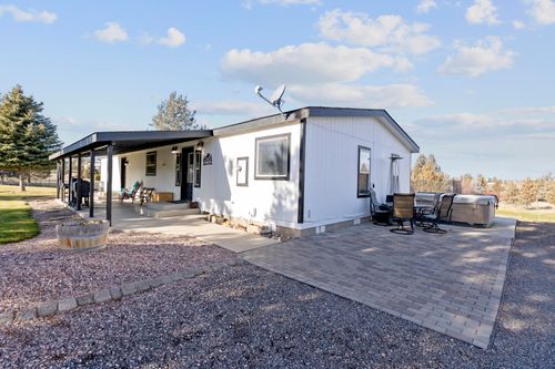 2165 Se Madras Road, Madras, OR, 97741 | Card Image