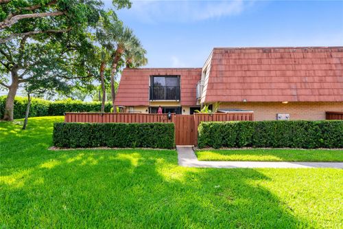 413-413 Live Oak Ln, Boynton Beach, FL, 33436-7117 | Card Image