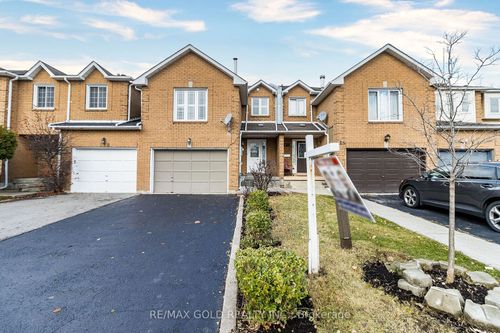 130 Toba Cres, Brampton, ON, L6Z4R9 | Card Image