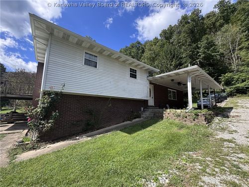 17970 Elk River Rd N, Clendenin, WV, 25045-6032 | Card Image