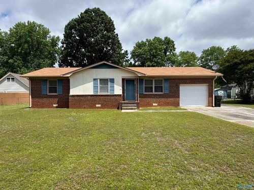 104 Gann Ave, Madison, AL, 35758-1221 | Card Image
