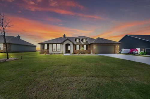 155 Clear Creek Ln, Rhome, TX, 76078-5470 | Card Image