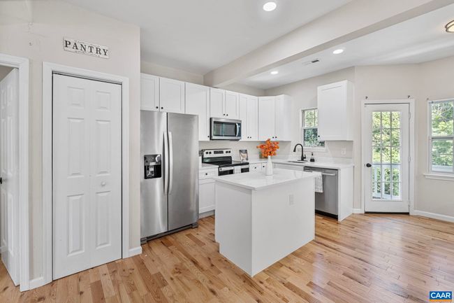 4753 Wren Ct, House attached with 4 bedrooms, 4 bathrooms and null parking in CHARLOTTESVILLE VA | Image 7