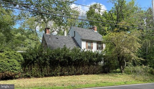 1354 Oxford Valley Rd, YARDLEY, PA, 19067-4531 | Card Image