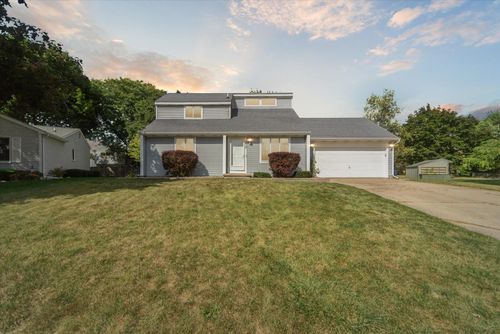 4810 Malta Cir, Lansing, MI, 48917-3445 | Card Image