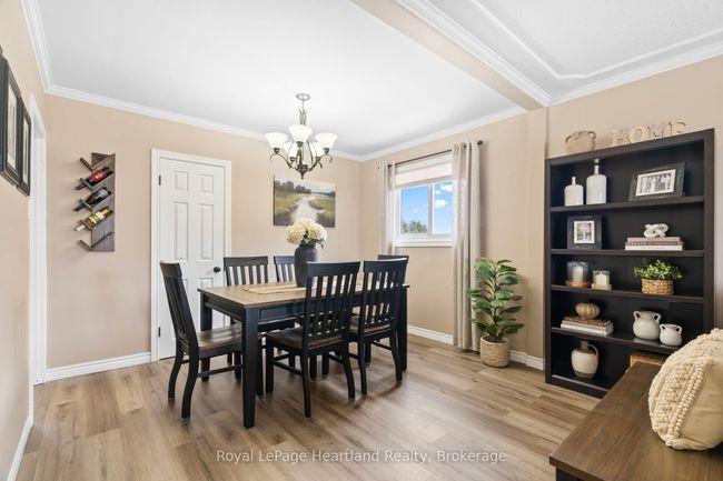 465 Main St W, House other with 3 bedrooms, 2 bathrooms and 3 parking in Palmerston ON | Image 13