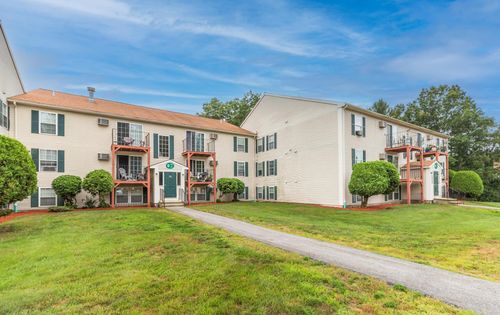 2007 White Cedar Blvd, Portsmouth, NH, 03801-6561 | Card Image