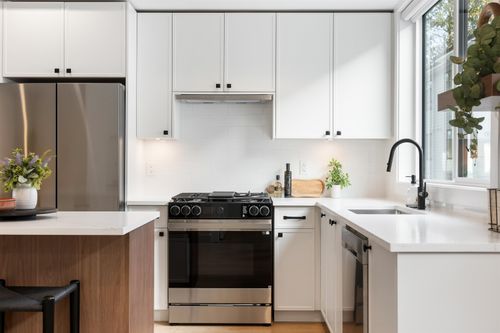 9-12635 63 Ave, Surrey, BC, V3X0L2 | Card Image