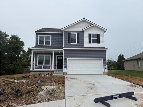 810 Bentley Dr, Belton, MO, 64012-2227 | Card Image