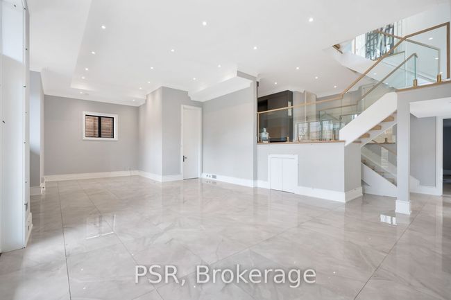 14 Glen Cedar Rd, House other with 6 bedrooms, 7 bathrooms and 4 parking in York ON | Image 17