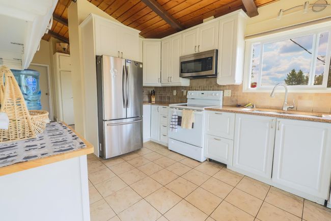 71034-AANDAMPB - Township Road 38-1 Rocky Mtn. House, House other with 4 bedrooms, 2 bathrooms and null parking in Rocky Mountain House AB | Image 10