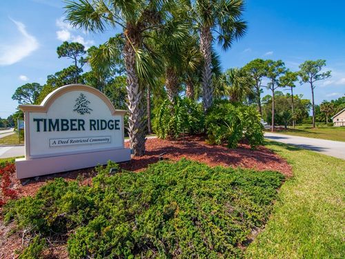 apt-102-636 Centre Ct Sw, Vero Beach, FL, 32962-5921 | Card Image