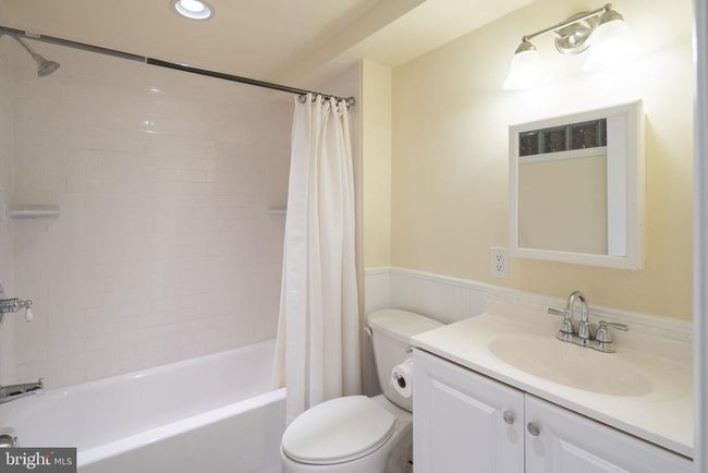 110 Roxborough Ave, Townhouse with 3 bedrooms, 2 bathrooms and null parking in PHILADELPHIA PA | Image 14
