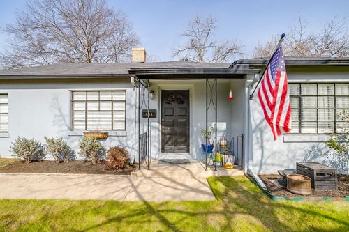 605 Schieme St, River Oaks, TX, 76114-3324 | Card Image