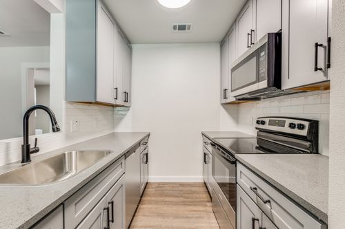 apt-202-5909 Gaston Ave, Dallas, TX, 75214-6621 | Card Image