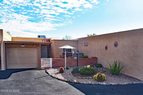 444 W San Ignacio, Green Valley, AZ, 85614-3925 | Card Image