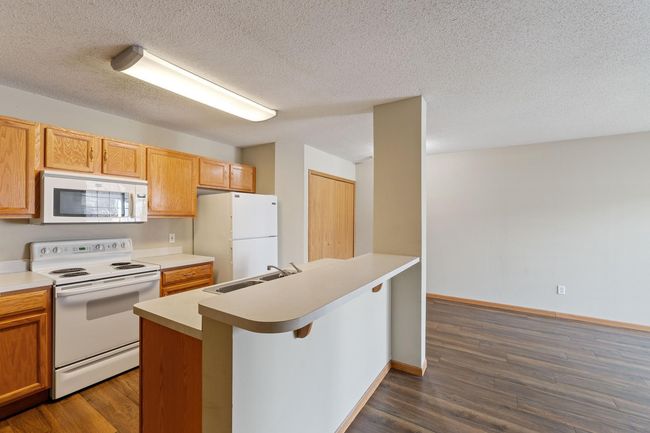 384 - 6434 158 Th St W, Townhouse with 2 bedrooms, 2 bathrooms and null parking in Apple Valley MN | Image 8