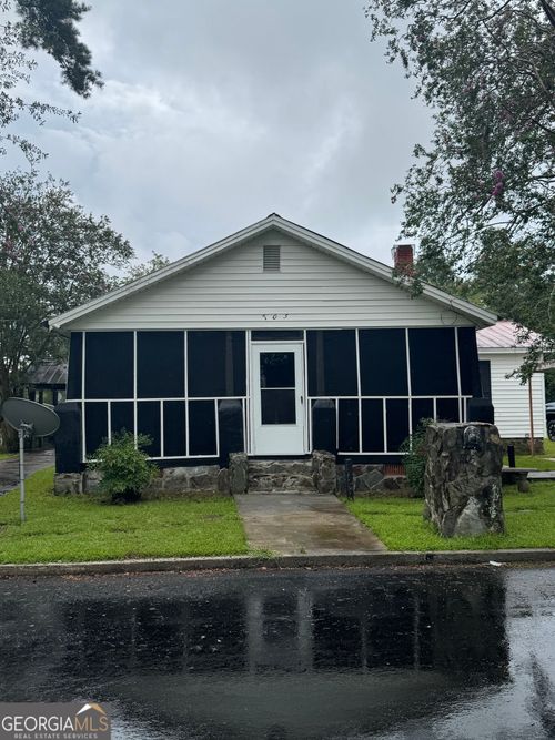 705 Beetree Ave, Nashville, GA, 31639-1607 | Card Image