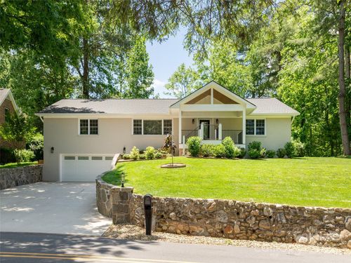 330 Balsam Rd, Hendersonville, NC, 28792-5837 | Card Image