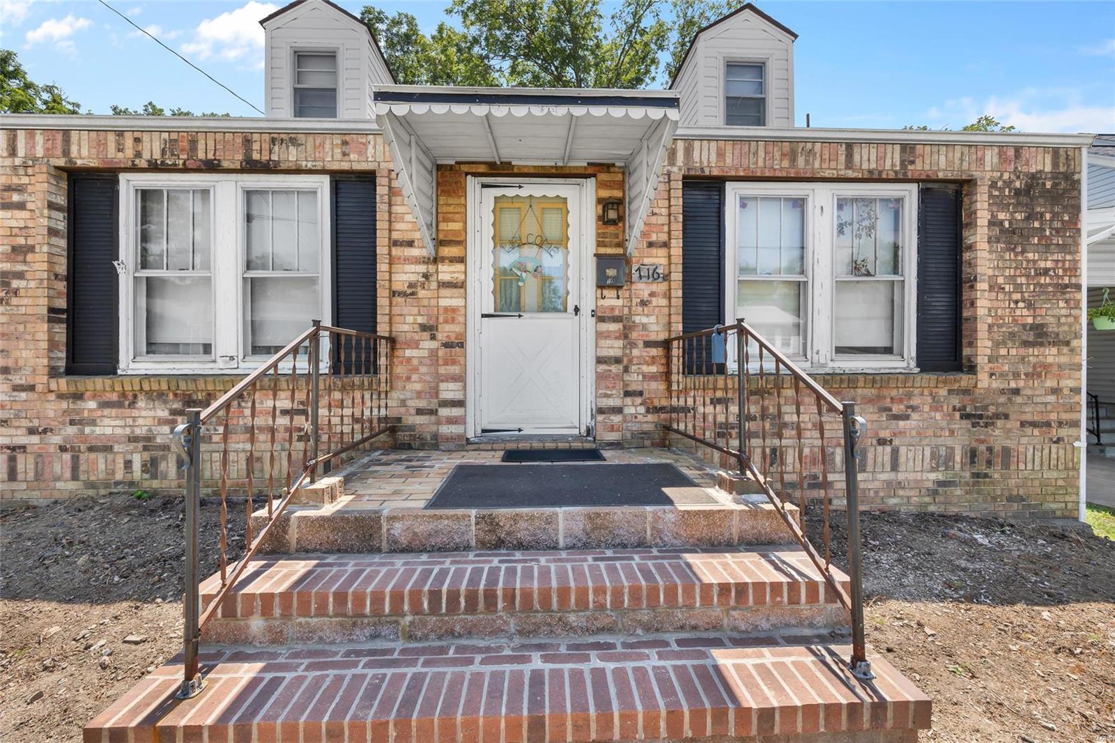 6th St, Festus, MO 63028