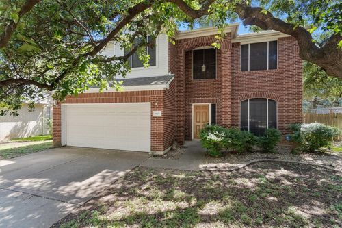 1805 Gray Oak Dr, Round Rock, TX, 78681-2133 | Card Image