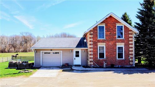 8677 Wellington St, Palmerston, ON, N0G2P0 | Card Image