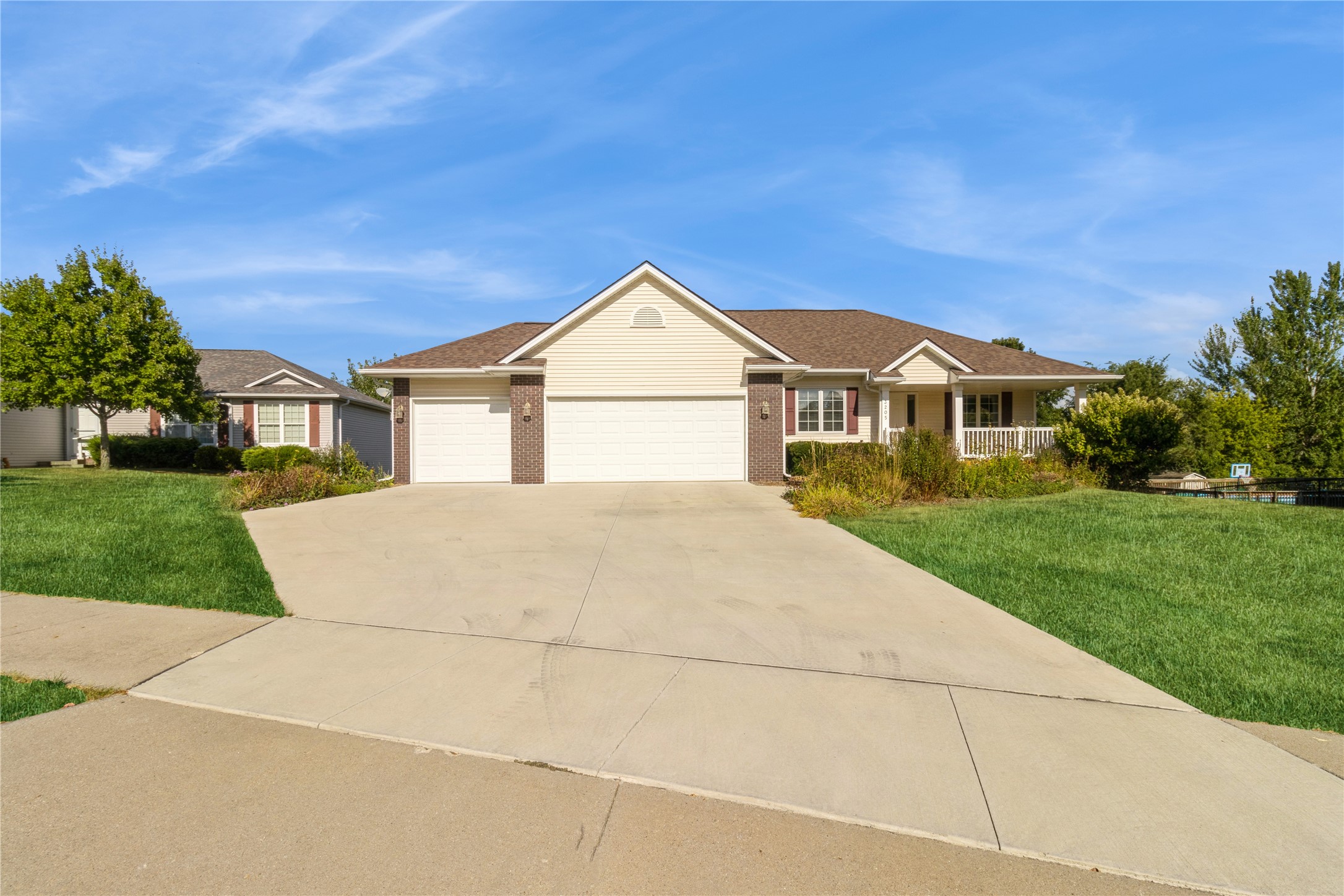Woods Ct, Ankeny, IA 50023