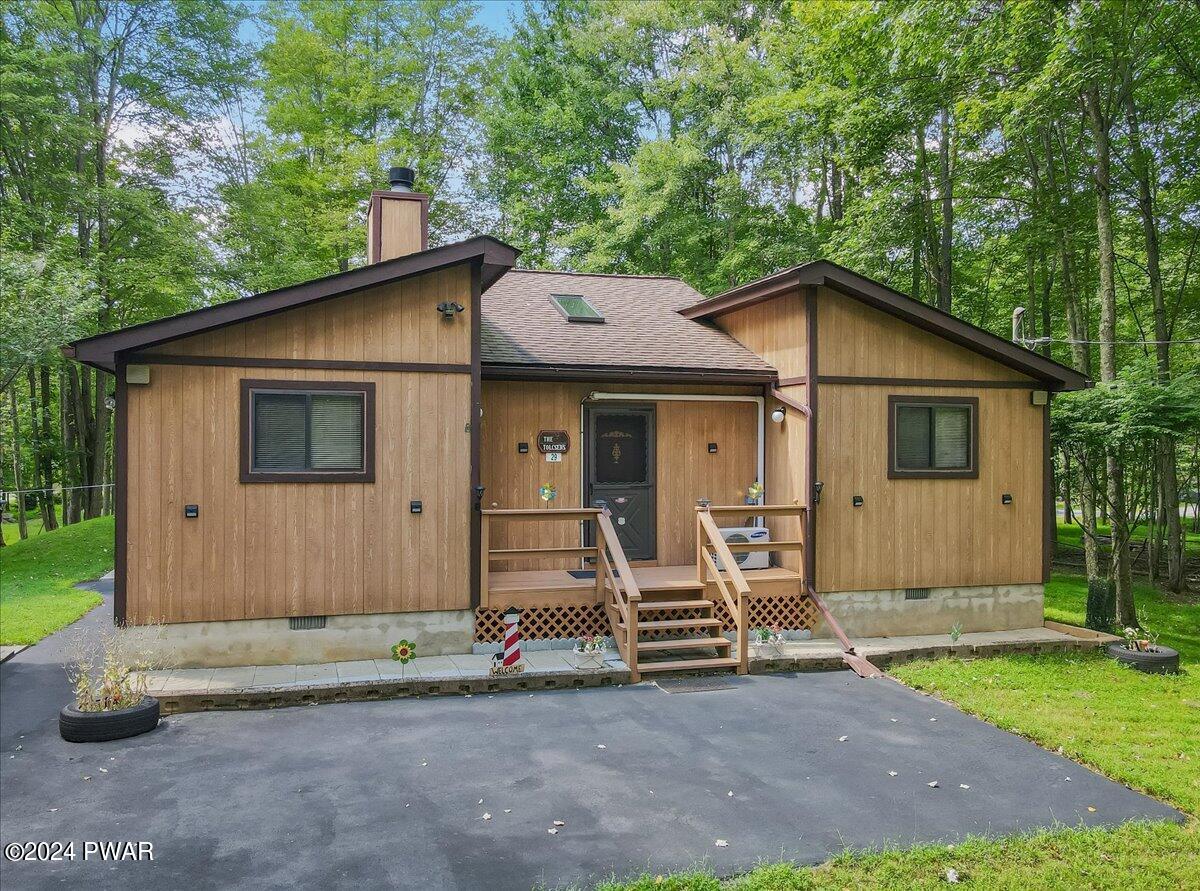 Black Bear Rd, Lake Ariel, PA 18436