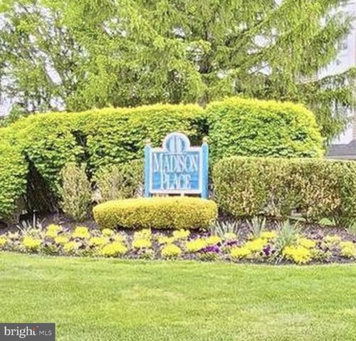 3604 Saxony Dr, Mount Laurel, NJ, 08054-6818 | Card Image