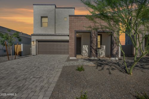 4627 S 23rd Way, Phoenix, AZ, 85040-2611 | Card Image