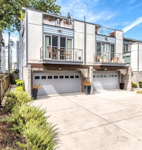 a-915 Westbrook Dr, Charlotte, NC, 28202-1045 | Card Image