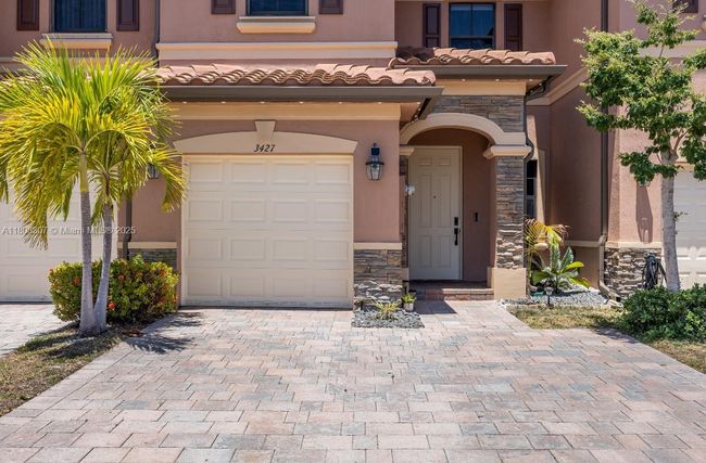 3427 W 89 Th Ter, Townhouse with 3 bedrooms, 3 bathrooms and null parking in HIALEAH FL | Image 49
