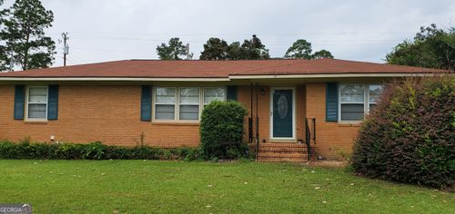 240 Lakewood Dr, Swainsboro, GA, 30401-4847 | Card Image