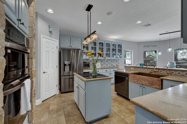 172 River Chase Dr, House other with 4 bedrooms, 3 bathrooms and null parking in New Braunfels TX | Image 17