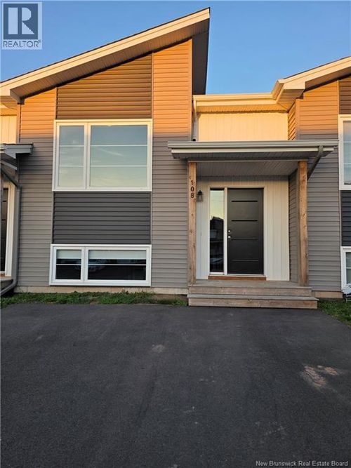 112 Sebastien St, Shediac, NB, E4P0L7 | Card Image