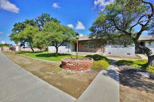 842 E Florinda St, Hanford, CA, 93230-3166 | Card Image
