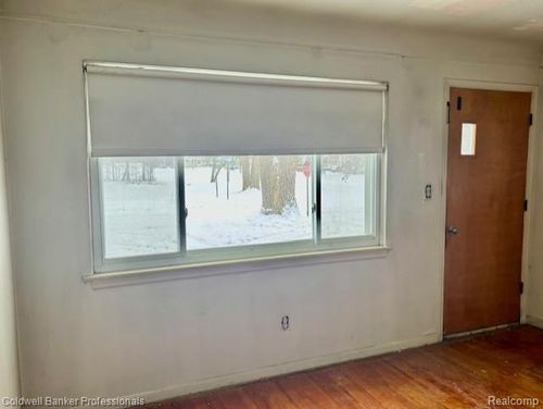 16101 Salem St, Detroit, MI, 48219-3605 | Card Image