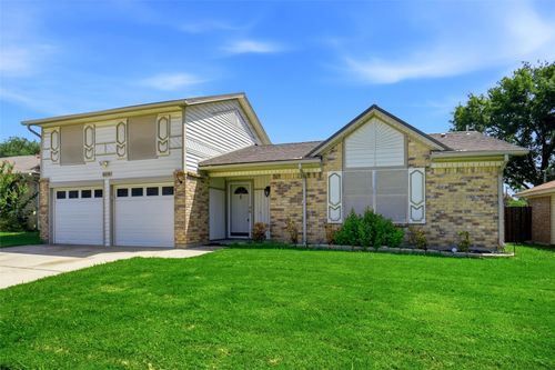 6516 Storm Dr, Watauga, TX, 76148-2640 | Card Image