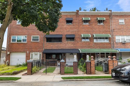 443 Effingham Ave, Bronx, NY, 10473-1610 | Card Image
